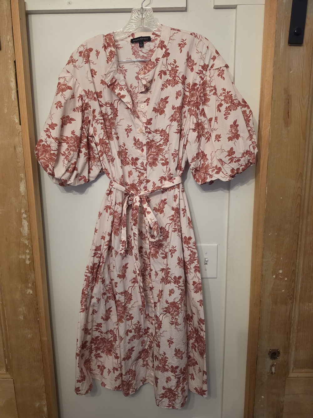 Banana Republic Cotton Pink Midi Dress with Rose-Red Floral Print (L)